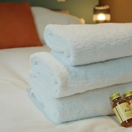 Апартаменти Flat Close To Queen Square - Flat 5b